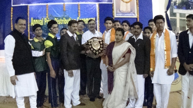 avm-prize-18-33