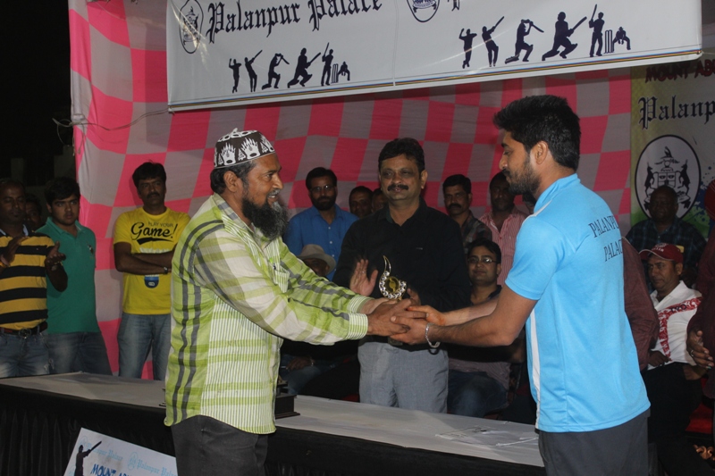 mount-abu-mpl-2016-night-cricket-tournament-final-34