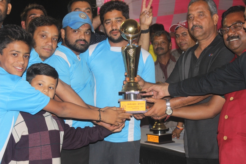 mount-abu-mpl-2016-night-cricket-tournament-final-36