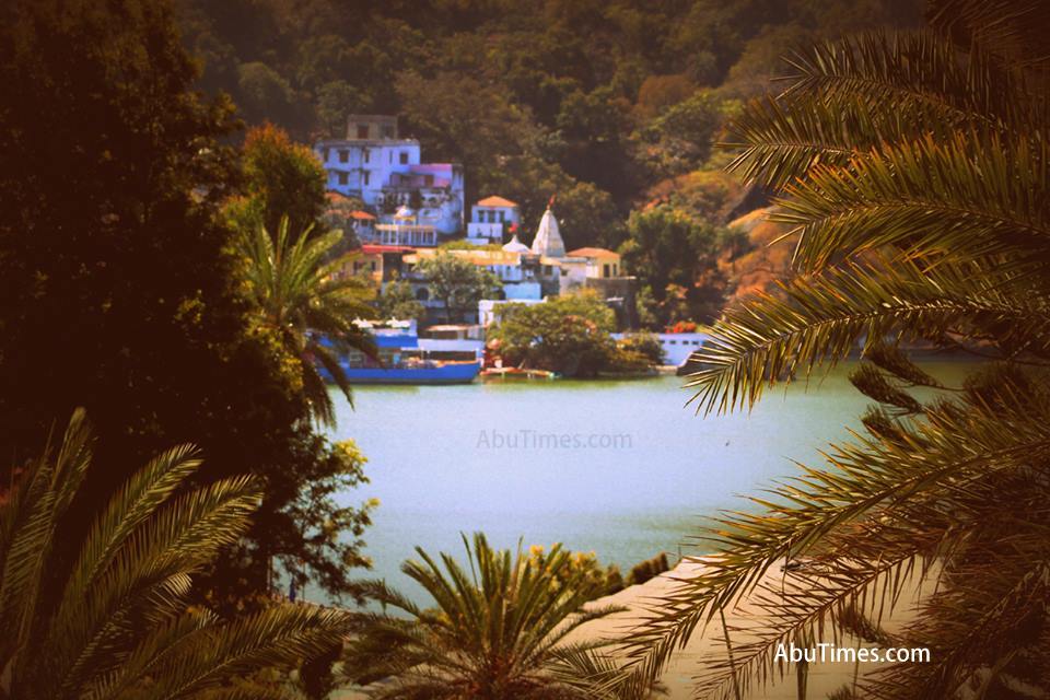 nakki-lake-mount-abu-from-rock-climbing