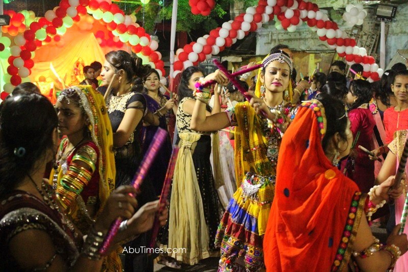 poonam-garba-2016-ajad-maidan-abu-road-15