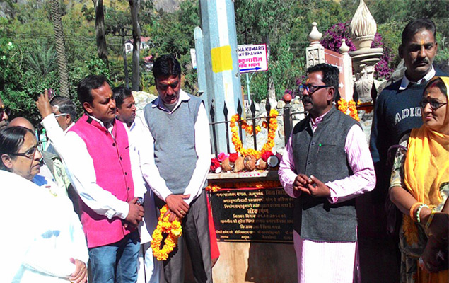 श्री सुरेश जी थिंगर की उपस्थिति में हुआ दादी प्रकाशमणि सर्किल का लोकार्पण